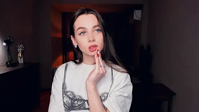 YvonneRobes online show from January 8, 7:49 pm