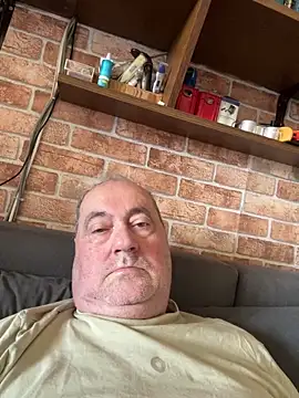 csikar online show from April 19, 12:04 pm