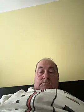 Snapshot of csikar chatting on May 11, 4:51 am csikar online show from May 11, 4:51 am