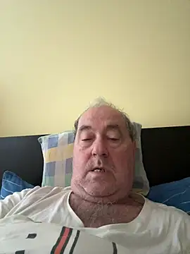 Snapshot of csikar chatting on June 1, 6:04 am csikar online show from June 1, 6:04 am