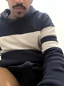 twinkarabboy online show from January 8, 9:39 pm