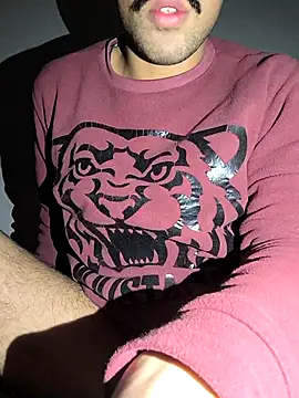 twinkarabboy online show from January 14, 2:33 pm