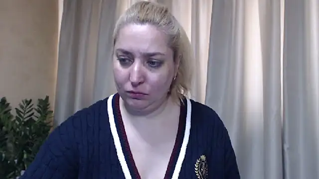 sweetpussy13 online show from April 7, 6:14 am