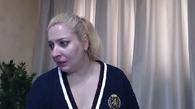 sweetpussy13 online show from April 22, 5:54 am