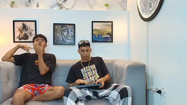 Snapshot of DIAMOND_BLACKS chatting on January 8, 7:21 am DIAMOND BLACKS online show from January 8, 7:21 am