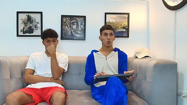 Snapshot of DIAMOND_BLACKS chatting on January 15, 7:24 am DIAMOND BLACKS online show from January 15, 7:24 am