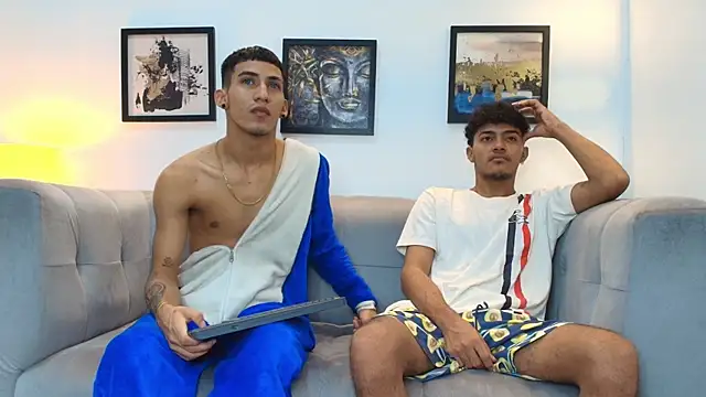 Snapshot of DIAMOND_BLACKS chatting on January 17, 7:35 am DIAMOND BLACKS online show from January 17, 7:35 am