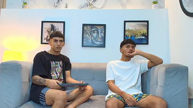 Snapshot of DIAMOND_BLACKS chatting on February 13, 7:26 am DIAMOND BLACKS online show from February 13, 7:26 am