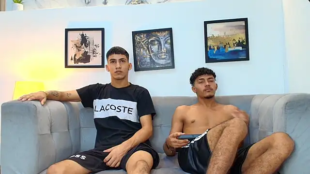 Snapshot of DIAMOND_BLACKS chatting on March 3, 7:36 am DIAMOND BLACKS online show from March 3, 7:36 am