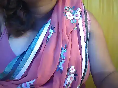 MISTI KOLK online show from April 21, 7:58 am