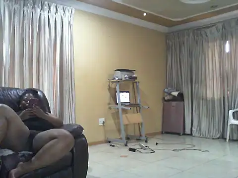 Caramel-goddess18 online show from December 19, 12:45 pm