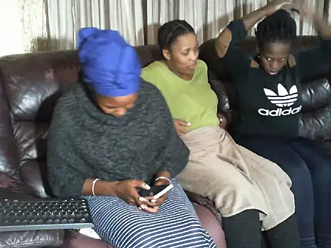 Caramel-goddess18 online show from March 15, 3:51 pm