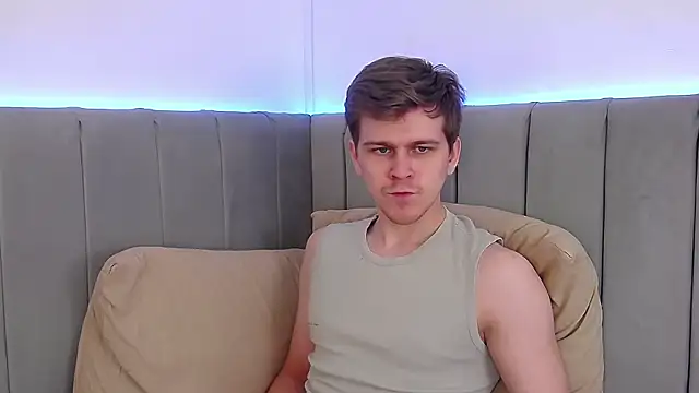 Snapshot of NickJohnas chatting on January 18, 11:03 am NickJohnas online show from January 18, 11:03 am