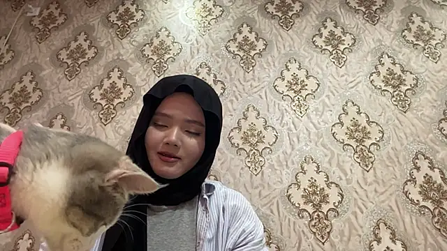 Katepleaurxo online show from February 17, 11:40 am