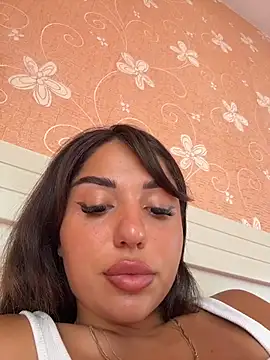 SilkyMira online show from June 25, 11:26 am