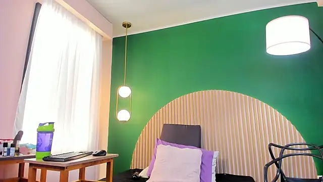 dahianeconnor online show from March 7, 12:02 pm