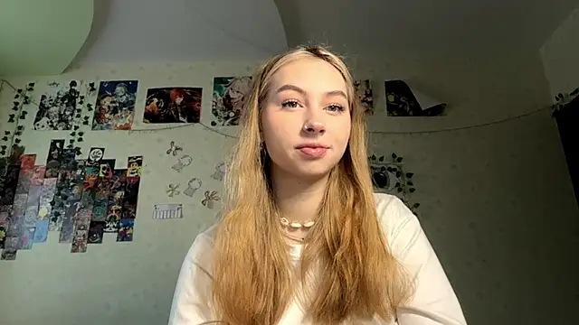 Snapshot of JanelBray chatting on December 17, 11:16 am JanelBray online show from December 17, 11:16 am