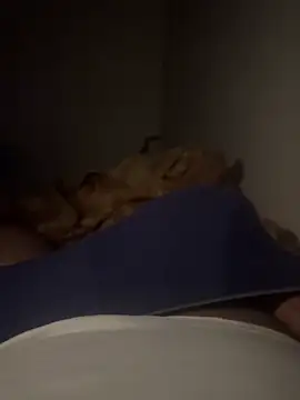 Snapshot of Night_outcam chatting on December 21, 7:54 pm Night outcam online show from December 21, 7:54 pm