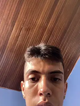 Juan Gomezz26 online show from February 12, 8:26 pm