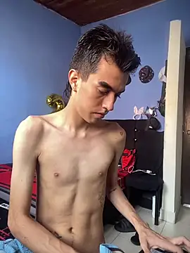 Juan Gomezz26 online show from March 2, 8:26 pm