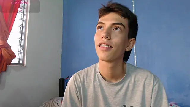Snapshot of Juan_Gomezz26 chatting on July 30, 10:09 pm Juan Gomezz26 online show from July 30, 10:09 pm