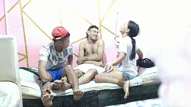 twobigscock23 online show from April 23, 1:18 am