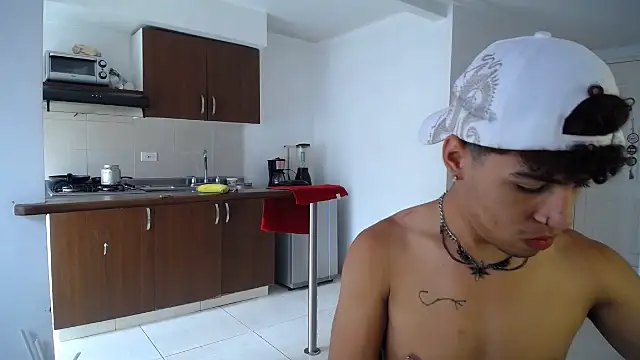 black men9 online show from April 22, 7:37 pm