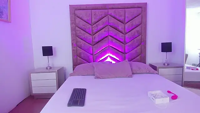 Scarlett  Noir online show from March 17, 8:12 pm