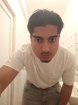 Anndrea8182 online show from April 25, 1:14 pm