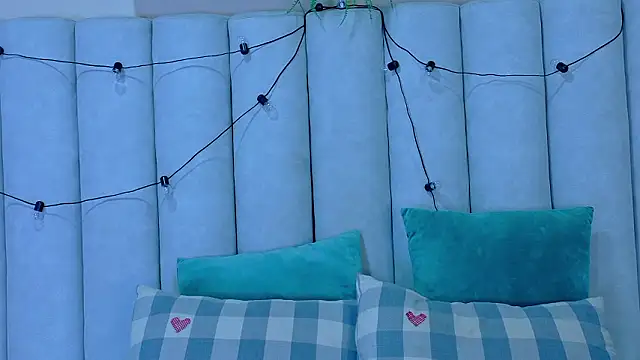 Miia Anderson online show from March 16, 1:15 pm