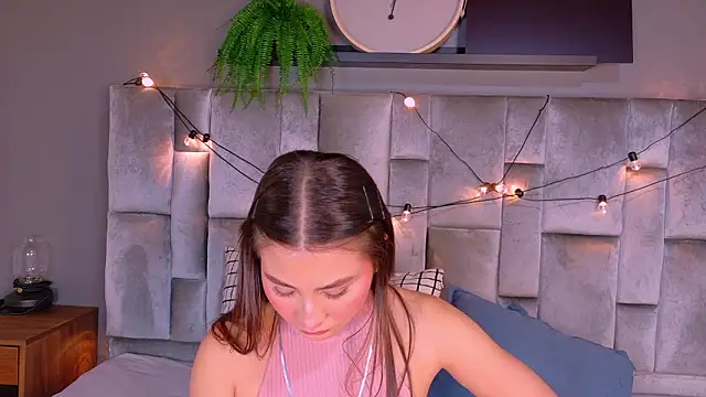 Miia Anderson online show from March 19, 11:58 am