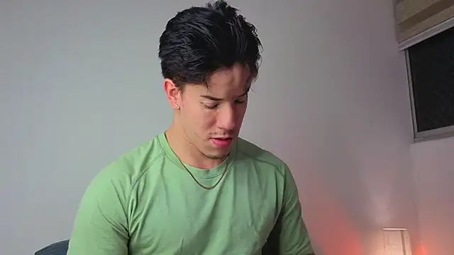 maxxcooper1 online show from January 16, 4:27 am