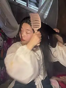 lux-su online show from February 15, 9:08 am