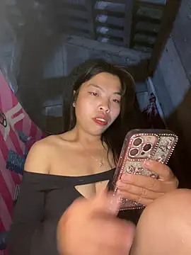 lux-su online show from April 18, 11:27 pm