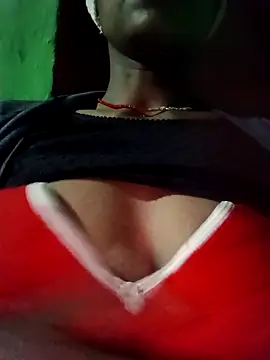 Maya Big55A online show from February 4, 9:42 pm