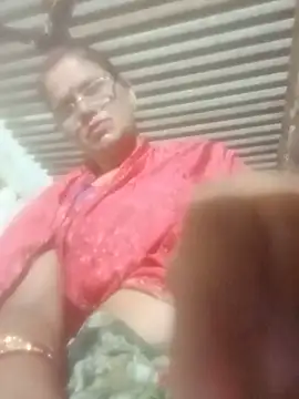 Snapshot of Pinki_rajak chatting on May 17, 10:50 pm Pinki rajak online show from May 17, 10:50 pm