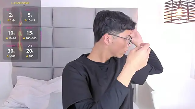 JoshClaarktt online show from February 17, 3:58 am