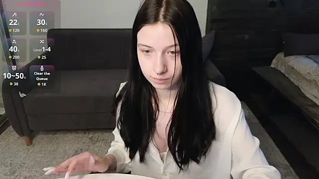 Snapshot of AlicePowells chatting on May 11, 7:03 am AlicePowells online show from May 11, 7:03 am