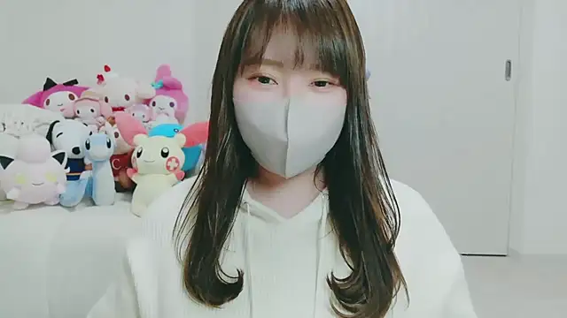 yuyuchan   online show from April 14, 10:21 am