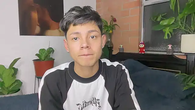 Andy Belier23 online show from March 16, 3:34 am