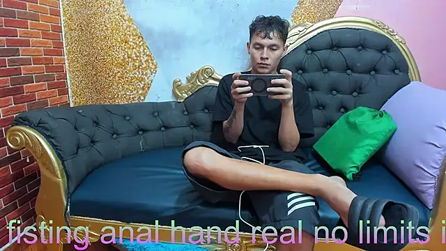 Princeexoticlatin  online show from January 12, 8:25 pm