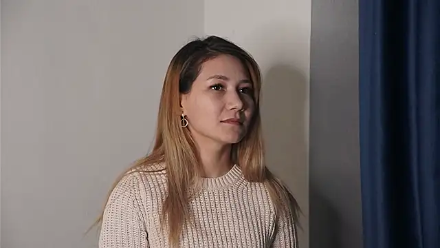 Snapshot of JalisaWeible chatting on December 15, 5:12 am JalisaWeible online show from December 15, 5:12 am