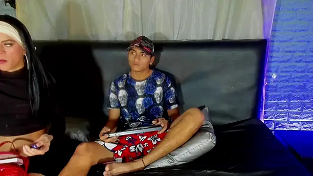 Andres and Emely online show from January 13, 11:04 am