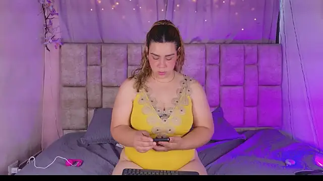 NanyMatrioska online show from June 5, 7:52 pm