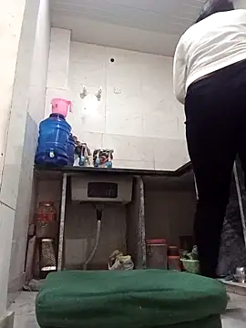 Barbie-Doll7 online show from February 7, 4:54 pm