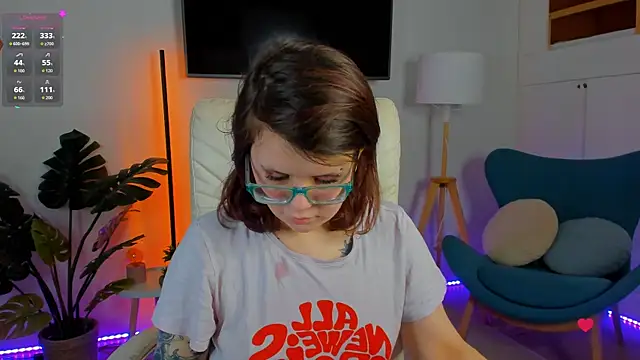 Ariell Mini online show from April 21, 5:58 am