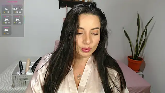 Karlinlive online show from July 25, 8:39 pm