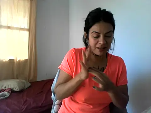 luluclark69 online show from April 16, 3:02 pm