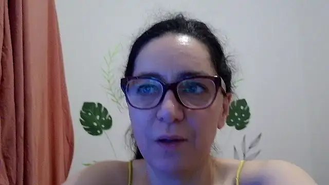 anngelle online show from April 22, 5:32 am