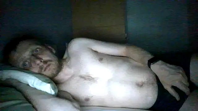CrookedBunk3527 online show from June 30, 7:48 pm